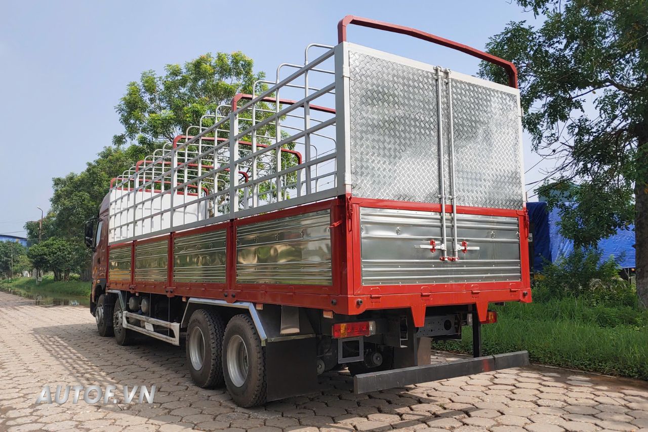 Chenglong 4 chân H7 360HP thùng 9m7